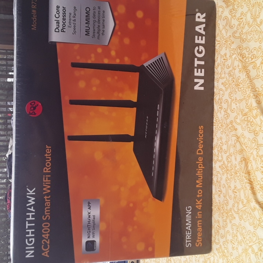 NETGEAR NIGHTHAWK - Picture 2 of 5